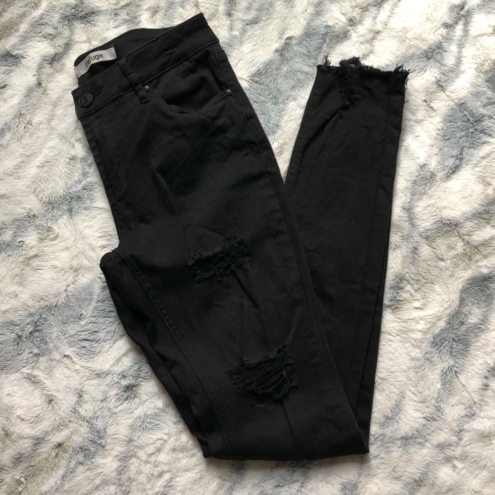 Ripped Skinny Jeans